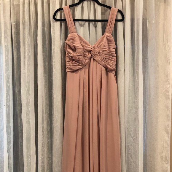 Blush Gown - Picture 1 of 8